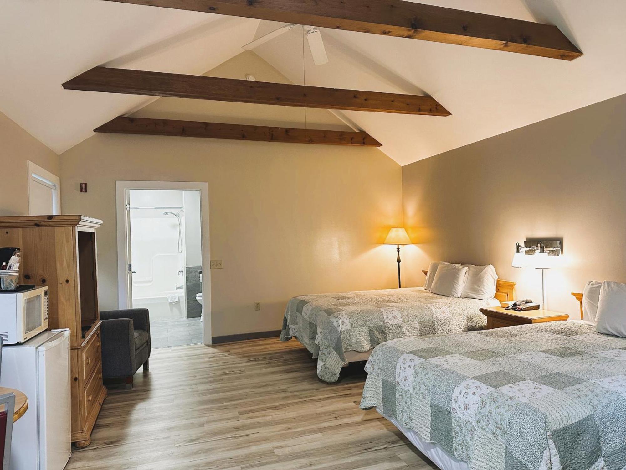 Spruce Lane Lodge And Cottages Smoketown  エクステリア 写真