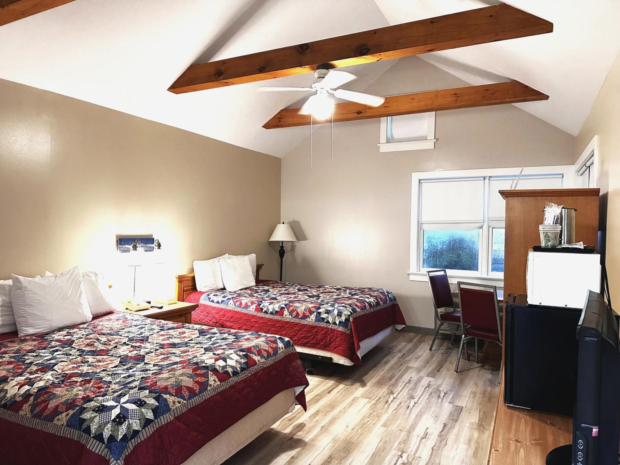 Spruce Lane Lodge And Cottages Smoketown  エクステリア 写真