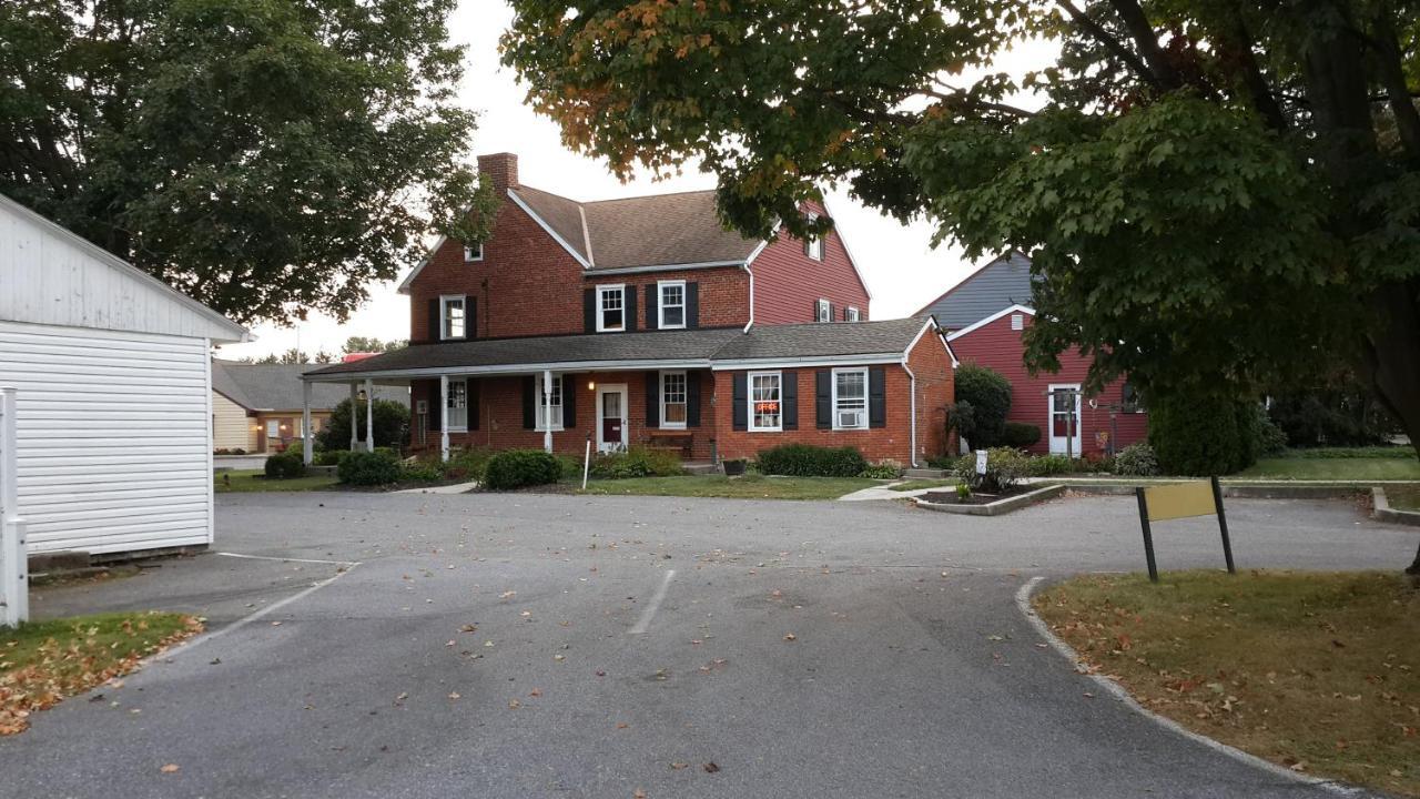 Spruce Lane Lodge And Cottages Smoketown  エクステリア 写真
