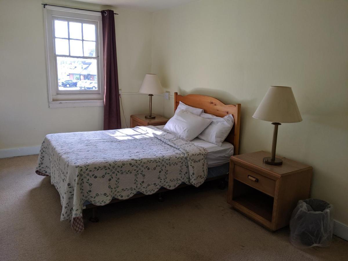 Spruce Lane Lodge And Cottages Smoketown  エクステリア 写真