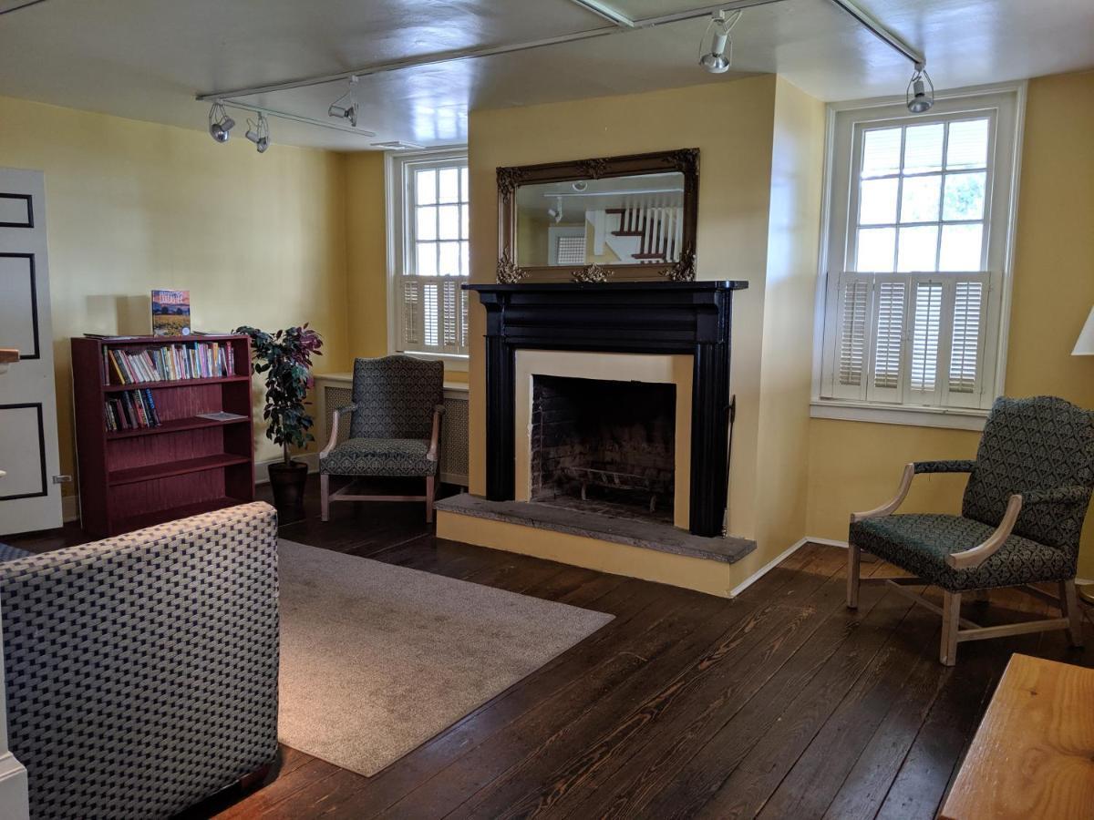 Spruce Lane Lodge And Cottages Smoketown  エクステリア 写真